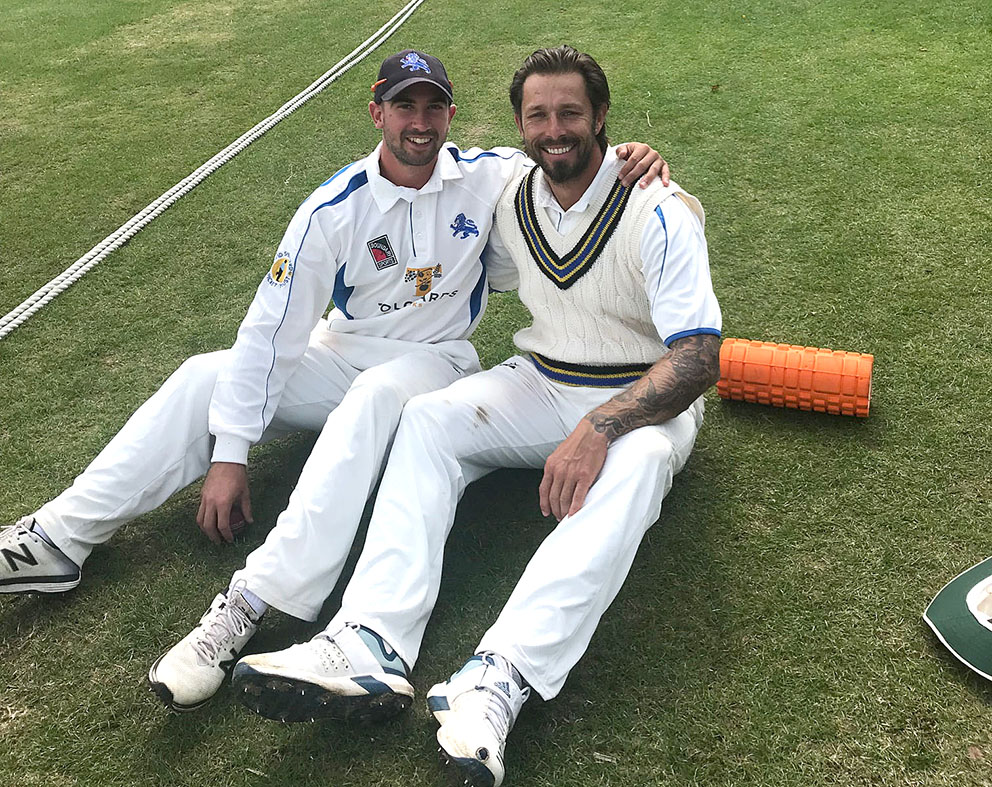 Just chilling! Devon's ton-up batsmen Alex Barrow (left) and Peter Trego (right)<br>credit: Guy Barrow