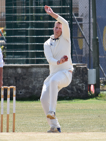 Rob Cunningham during his lively opening spell at South Devon