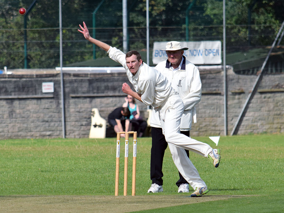 Bideford's Martin Stewart spinning away against Bovey Tracey<br>credit: Conrad Sutcliffe - no re-use without copyright owner's consent