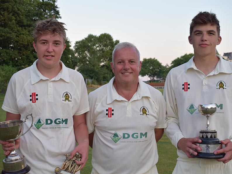 Left to right are man of the match Charlie Smout-Cooper, veteran finalist Paul Mitchell and winning captain Elliott Adams