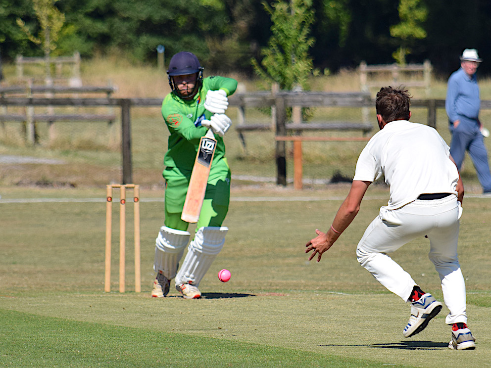 Joe Elsworth - runs on the way to the final for Uplyme