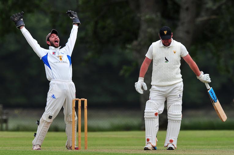 Matt Thompson's trademark appeal – this was against Cornwall in 2-15
