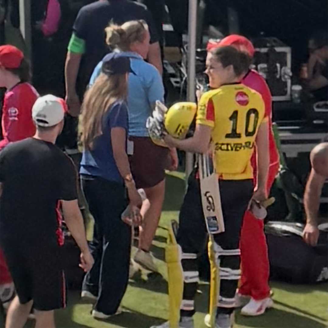 Ava meeting Nat Sciver-Brunt and Shabnim Ismail while they choose the match ball.