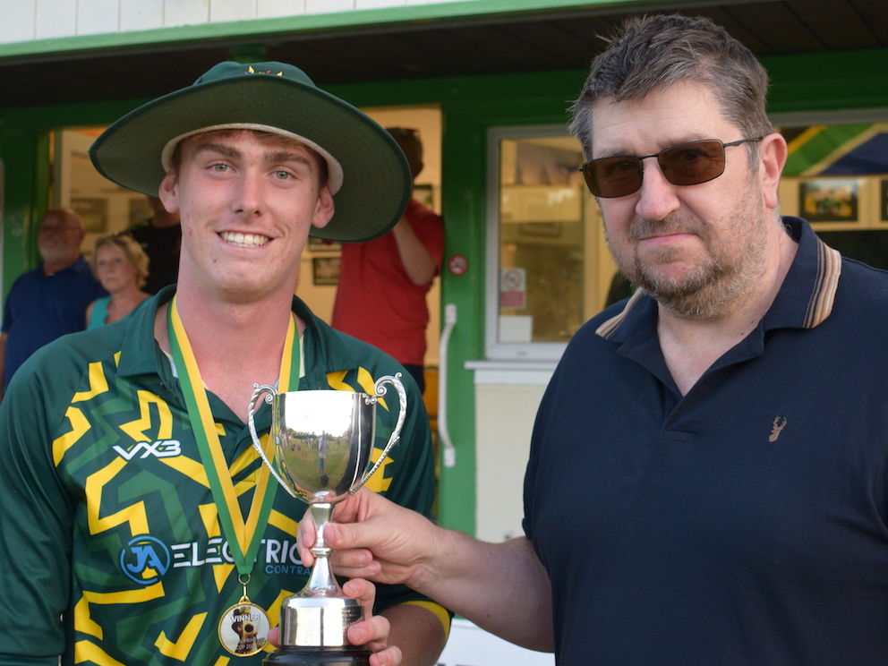 Mark Faulkner (right) presenting the man-of-the-match trophy to Harry Mount