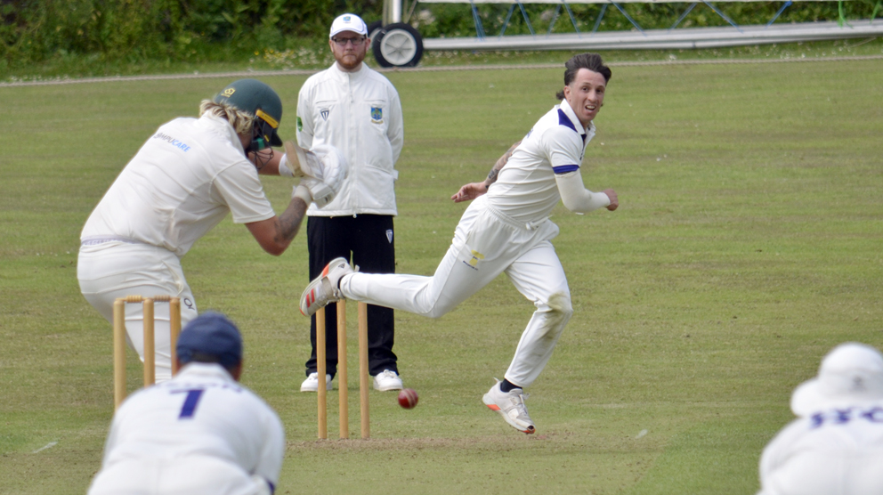 Braunton's seven-wicket seamer Theo Valeri<br>credit: Conrad Sutcliffe - no re-use without copyright owner's consent