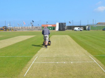 Now - preparing a wicket 